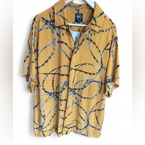 Brain Dead Razorwire Rayon Shirt Size XL Yellow Button Up Soft Summer Vacation